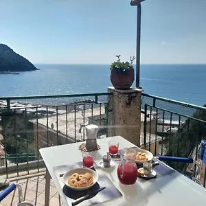  Apartment Michela Sea View Italien