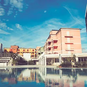 **** Resort Ai Pozzi Village & Italien